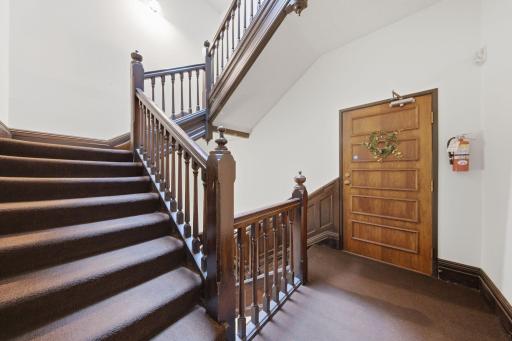 168 College Avenue W, 2, Saint Paul, MN 55102