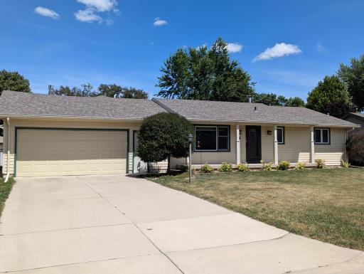 1111 Skylark Lane, Albert Lea, MN 56007