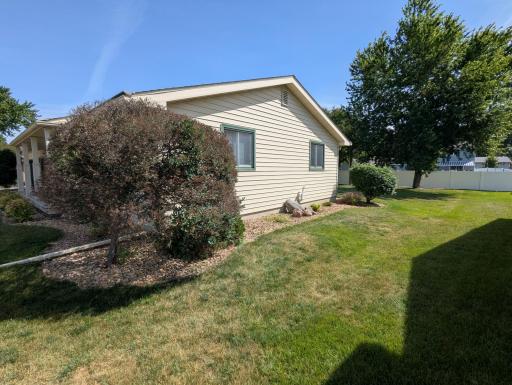 1111 Skylark Lane, Albert Lea, MN 56007
