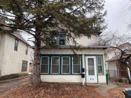 909 27th Ave. NE, Minneapolis, MN 55418
