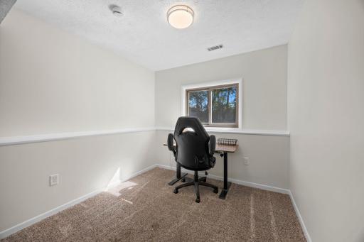 9807 Heath Avenue S, Cottage Grove, MN 55016