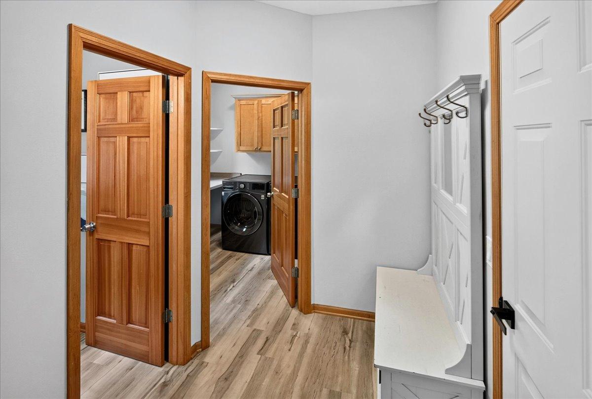 Mud room - entry from garage