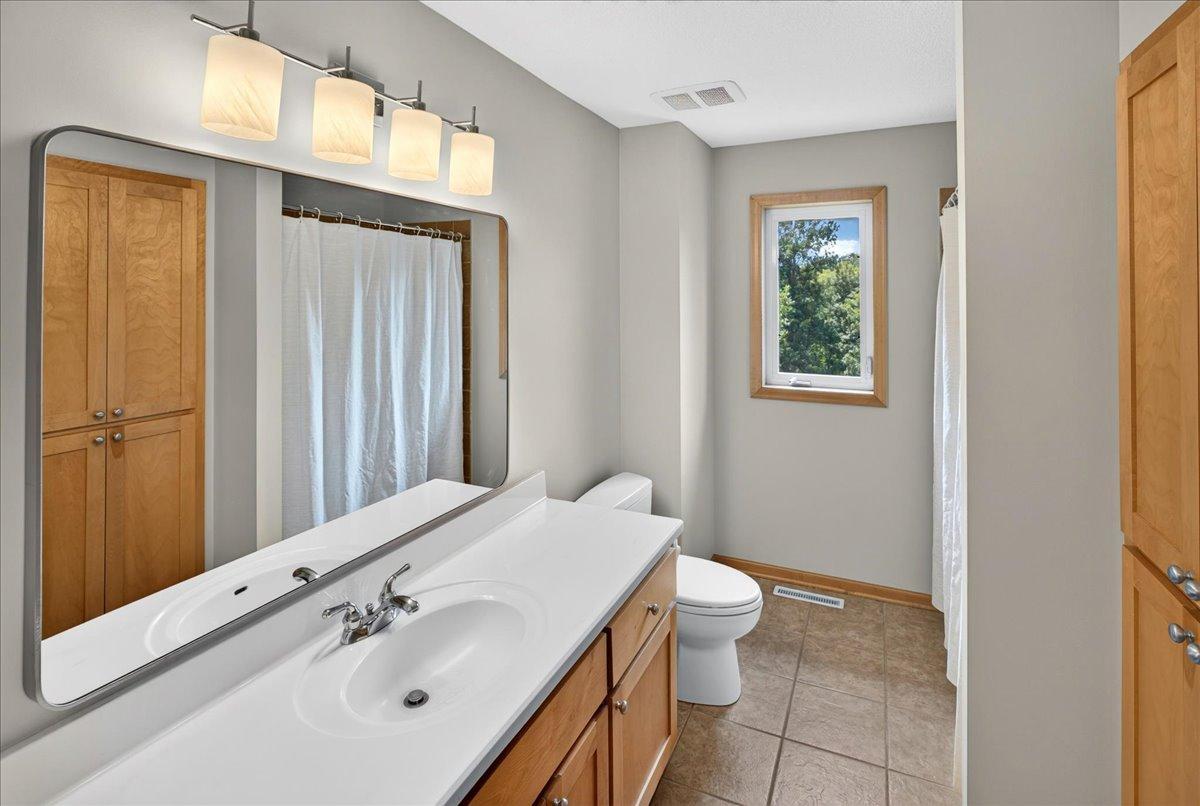 Full bath - upper