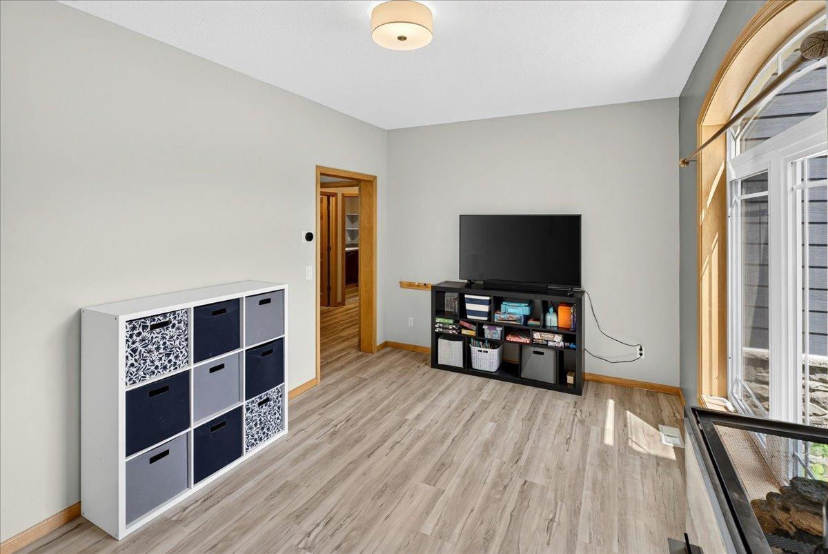 Beautiful LVP flooring (2023) throughout main floor
