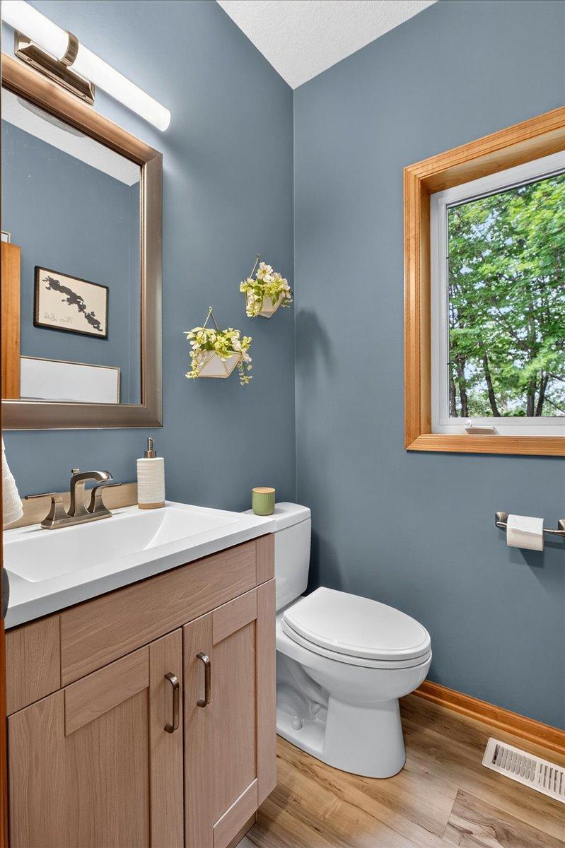 1/2 bath - main