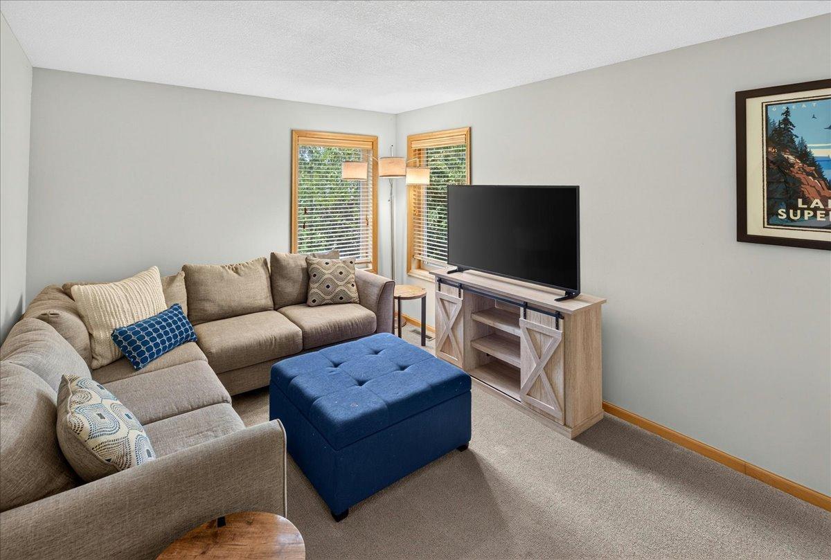 Sitting room included in primary and can be divided to create 11x10 bedroom