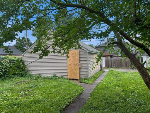 719 Sherburne Avenue, Saint Paul, MN 55104