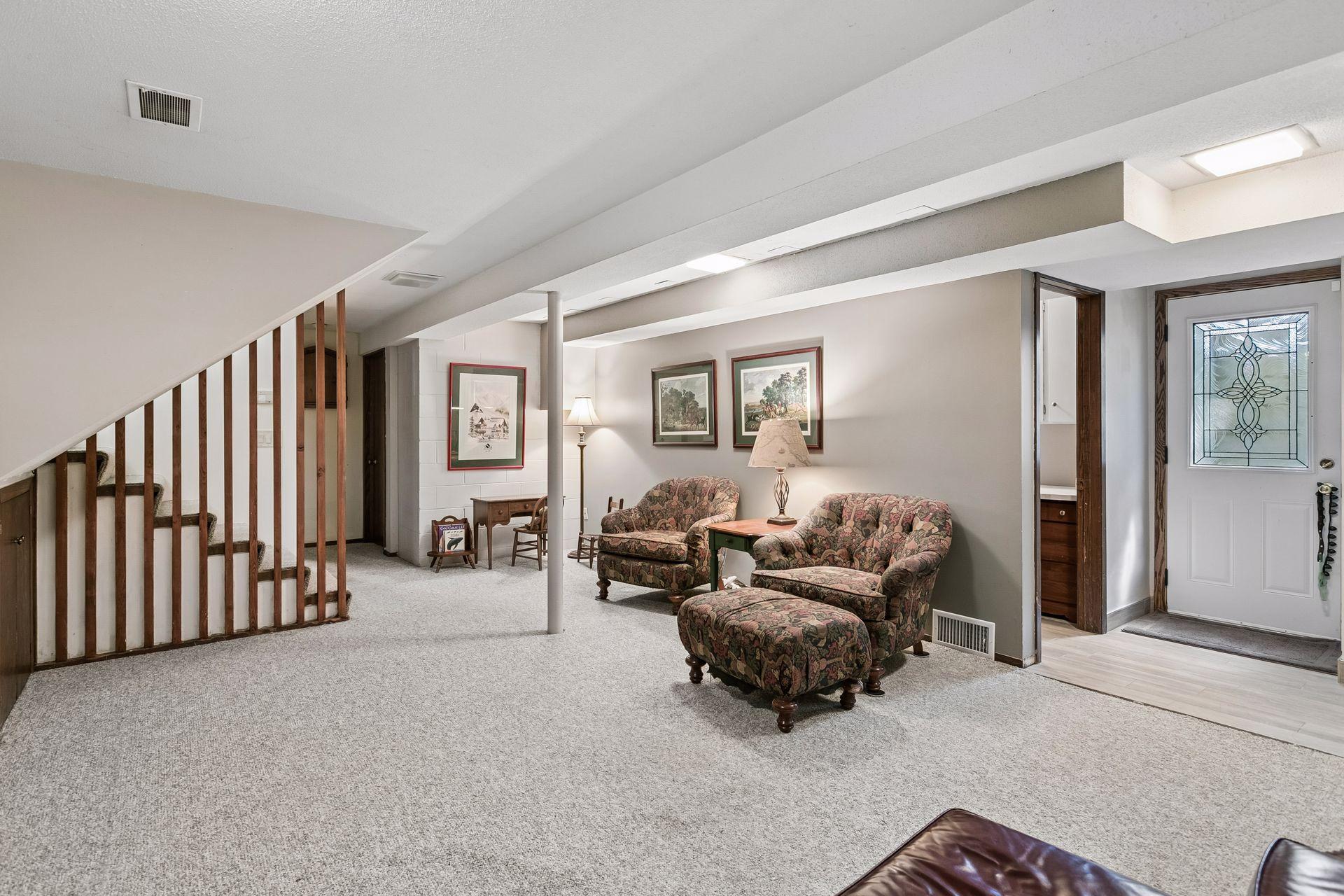 Another view of the lower level.