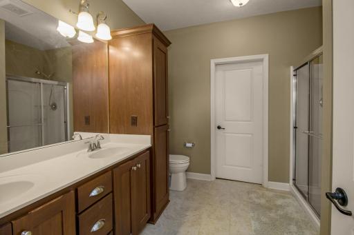 10709 Kingsfield Lane, Saint Paul, MN 55129