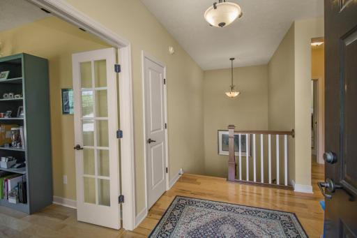 10709 Kingsfield Lane, Saint Paul, MN 55129