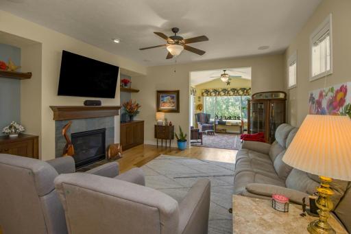 10709 Kingsfield Lane, Saint Paul, MN 55129