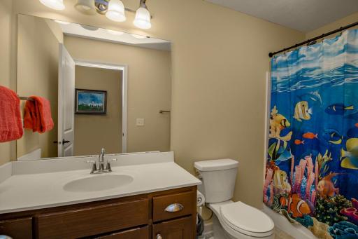 10709 Kingsfield Lane, Saint Paul, MN 55129
