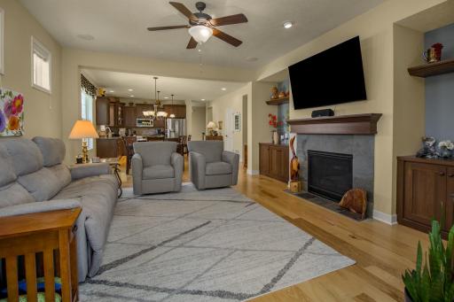 10709 Kingsfield Lane, Saint Paul, MN 55129