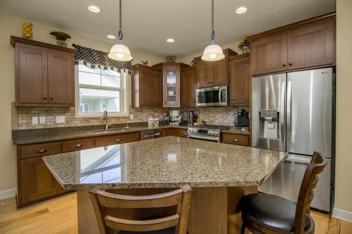 10709 Kingsfield Lane, Saint Paul, MN 55129