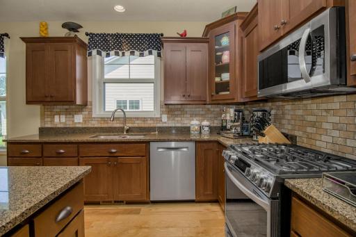 10709 Kingsfield Lane, Saint Paul, MN 55129