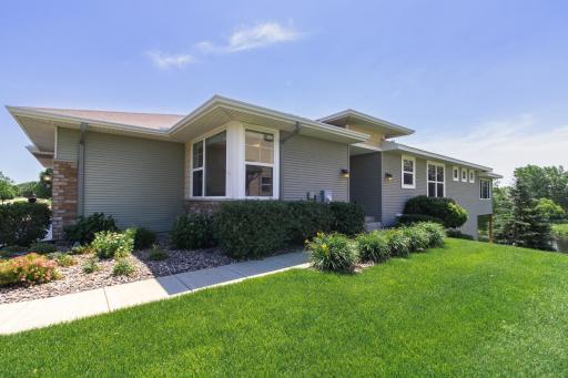 10709 Kingsfield Lane, Saint Paul, MN 55129