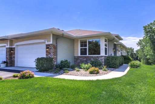10709 Kingsfield Lane, Saint Paul, MN 55129