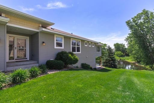 10709 Kingsfield Lane, Saint Paul, MN 55129