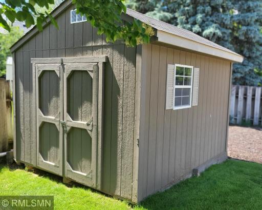 6102 Creek Ridge Court, Minnetonka, MN 55345