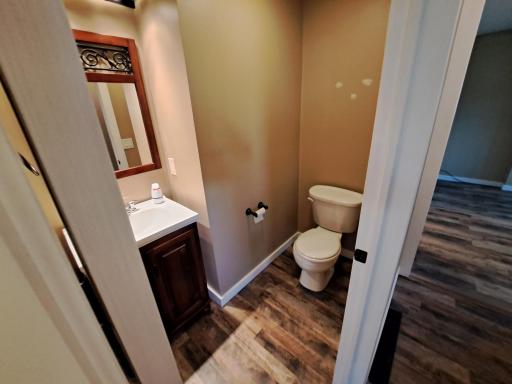 705 Glenview Drive, Albert Lea, MN 56007