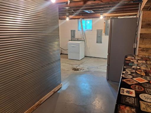 705 Glenview Drive, Albert Lea, MN 56007