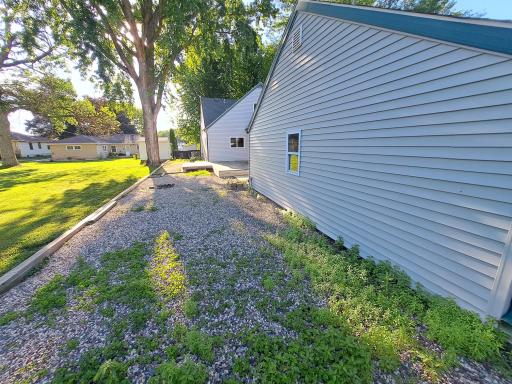 705 Glenview Drive, Albert Lea, MN 56007