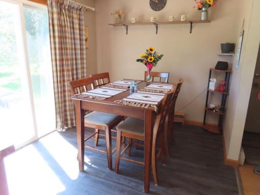 14920 dinette 2.jpg