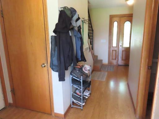 14920 to front entry.jpg