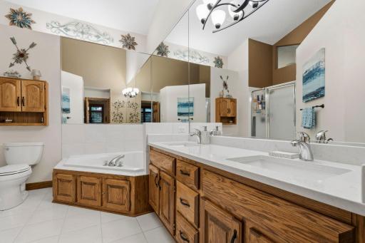 2751 Rivers Bluff Lane, Anoka, MN 55303