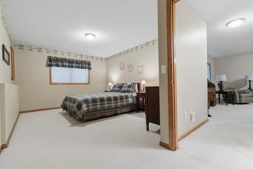2751 Rivers Bluff Lane, Anoka, MN 55303