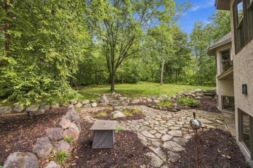 Lovely setting of the patio and backyard.