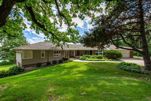 7011 Willow Creek Road, Eden Prairie, MN 55344