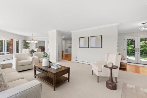 7011 Willow Creek Road, Eden Prairie, MN 55344