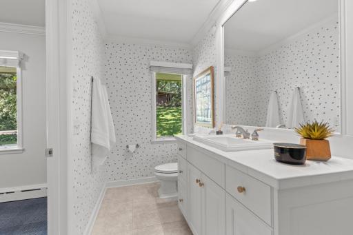7011 Willow Creek Road, Eden Prairie, MN 55344