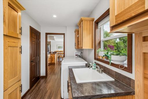 6787 Fairfax Way, Faribault, MN 55021
