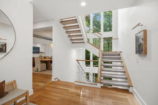 5429 Vining Point Road, Minnetonka, MN 55345