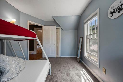 665 5th Street E, Saint Paul, MN 55106