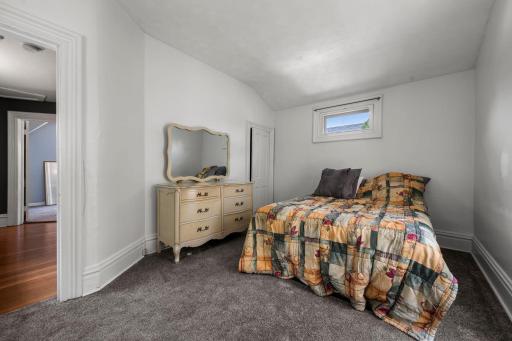 665 5th Street E, Saint Paul, MN 55106