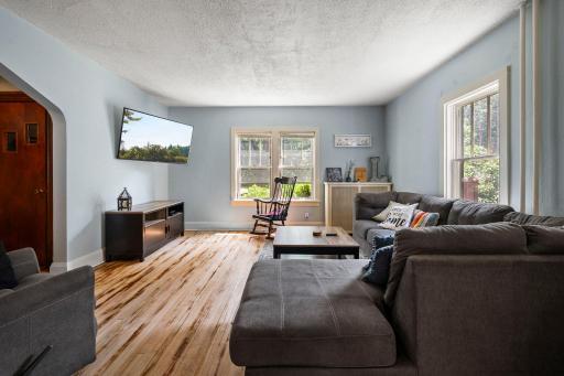 665 5th Street E, Saint Paul, MN 55106