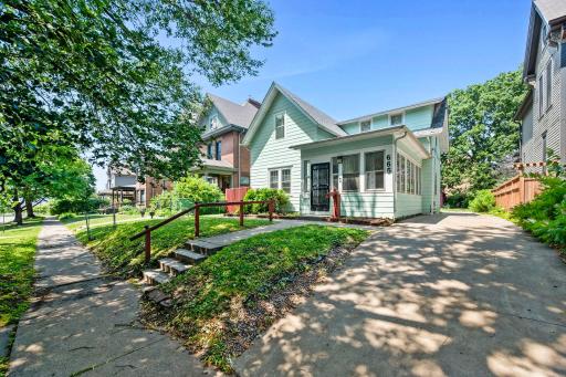 665 5th Street E, Saint Paul, MN 55106