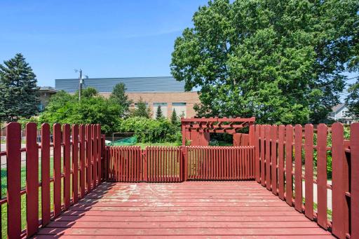 665 5th Street E, Saint Paul, MN 55106