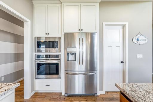 3547 Cove Point Circle NW, Prior Lake, MN 55372