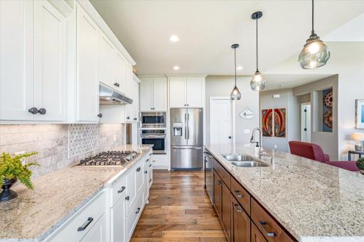 3547 Cove Point Circle NW, Prior Lake, MN 55372