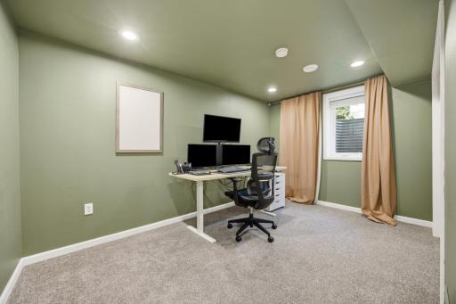 455 16th Avenue S, Fargo, ND 58103