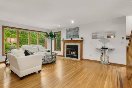 14463 Stewart Lane, Minnetonka, MN 55345