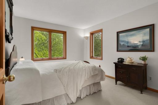 14463 Stewart Lane, Minnetonka, MN 55345