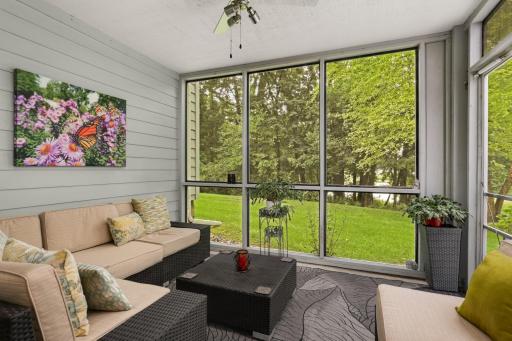 14463 Stewart Lane, Minnetonka, MN 55345