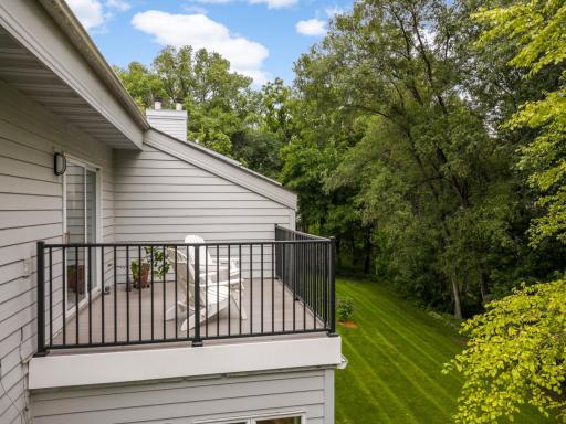 14463 Stewart Lane, Minnetonka, MN 55345