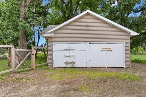 5080 22nd Avenue SW, Owatonna, MN 55060