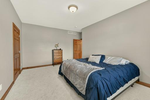 1415 Cottage Lane SE, Owatonna, MN 55060